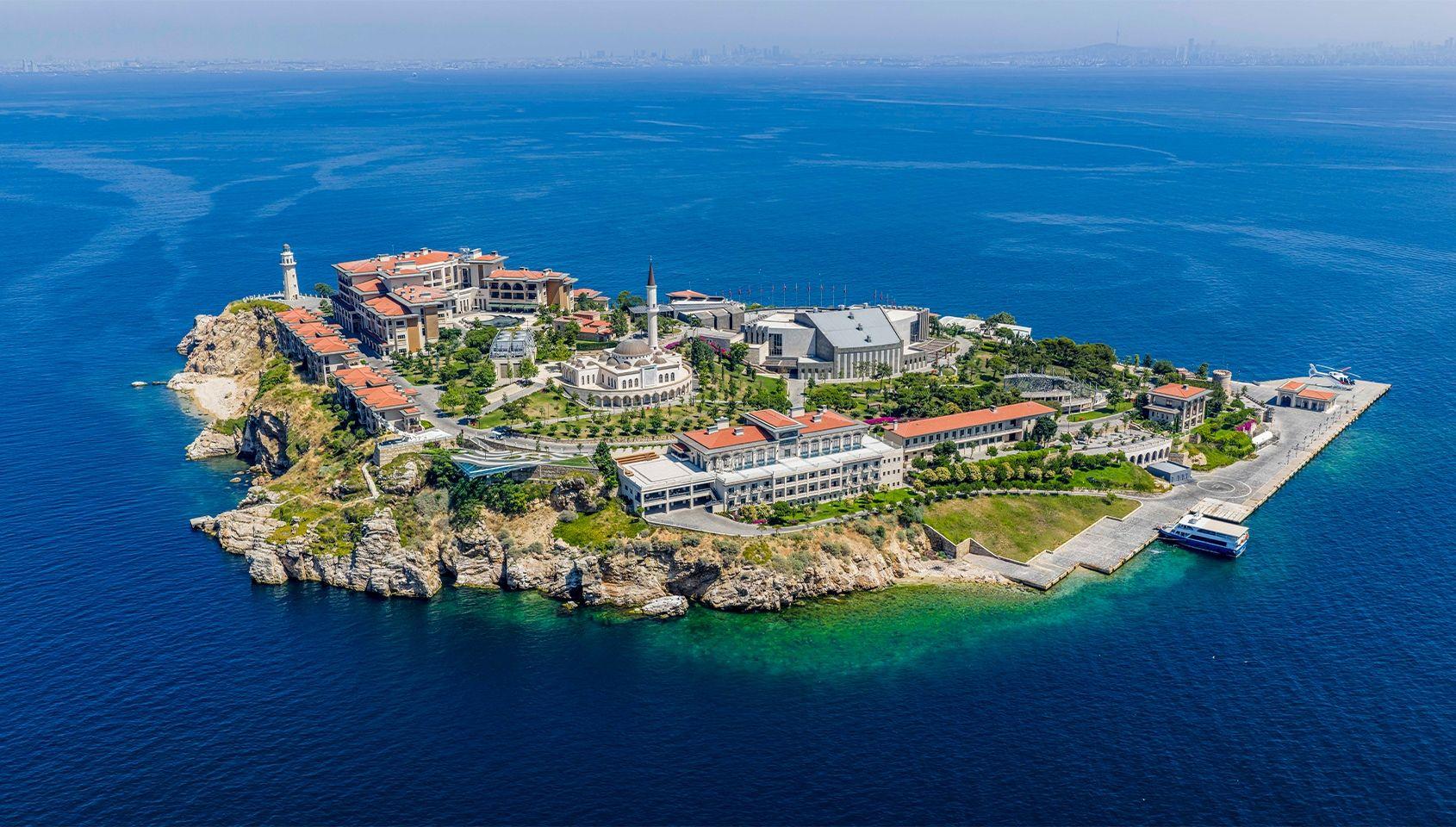 Demokrasi ve Özgürlükler Adası (Karaköy-Üsküdar Kalkışlı)