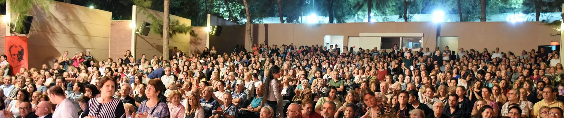 Ayfer Feray Açıkhava Tiyatrosu