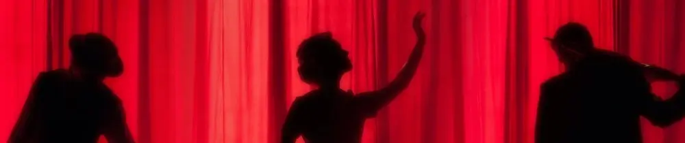 Ataköy Belediyesi Yunus Emre Kültür Merkezi-Müşfik Kenter Sahnesi